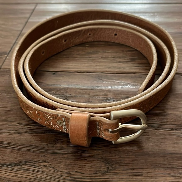 Banana Republic Accessories - Banana Republic Genuine Leather Belt Size L